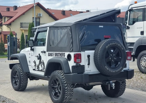 Jeep Wrangler cena 65500 przebieg: 42000, rok produkcji 2016 z Konin małe 211